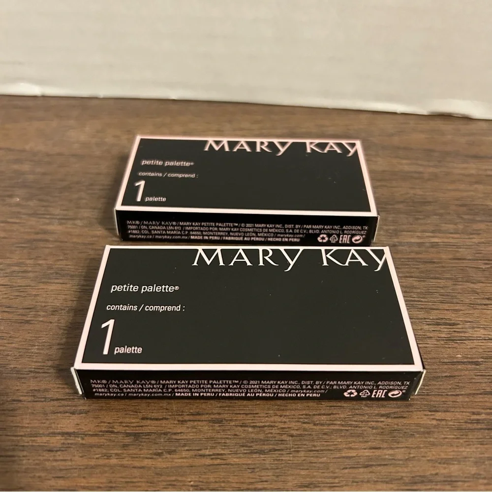 Lot Of 2 Mary Kay Empty Refillable Petite Palette #114610 Compact New in Box